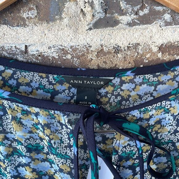 Ann Taylor Floral Pleated Mini Dress Size 0 - Picture 4 of 7